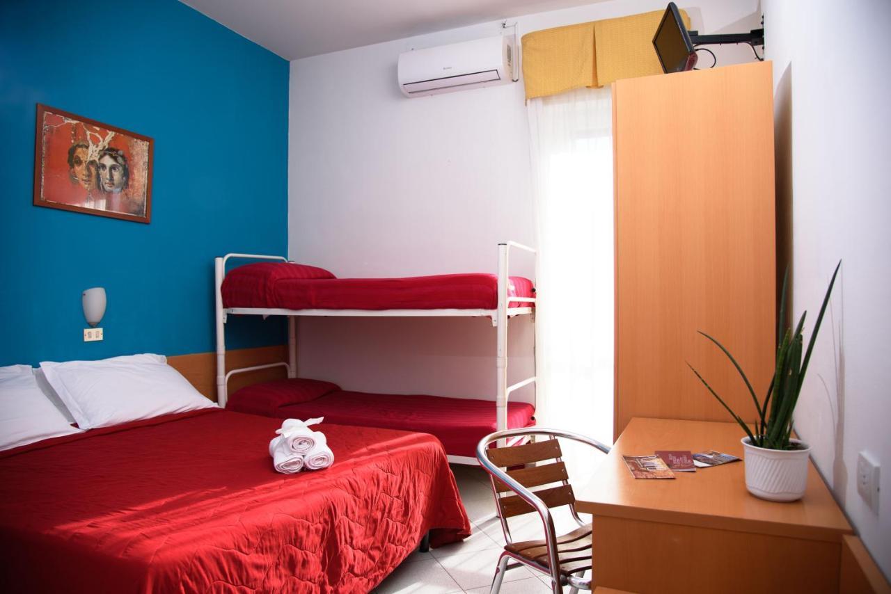 Hotel Calypso ポンペイ エクステリア 写真